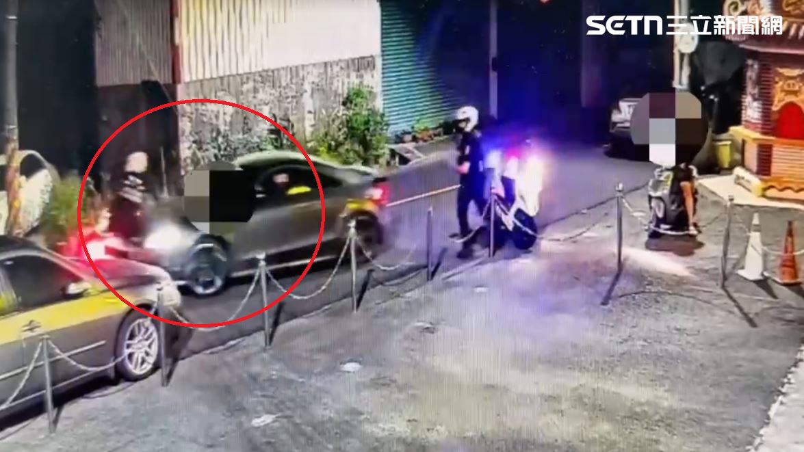 奧迪男涉毒駕拒檢逃逸…衝撞害員警雙腿...