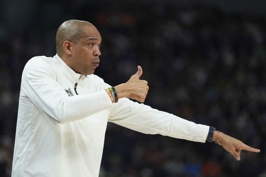 WNBA》美國女籃總教練對裁判發火 ...