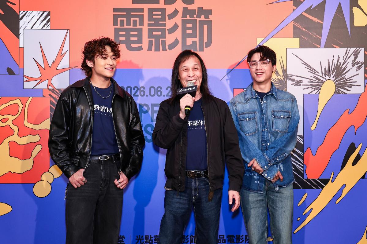 挑戰男男戀！江𤒹生曝親密戲前吃薄荷糖...
