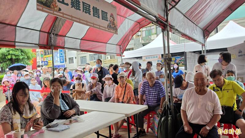秒殺！鹿港超人氣土雞特賣會登場 搶頭...