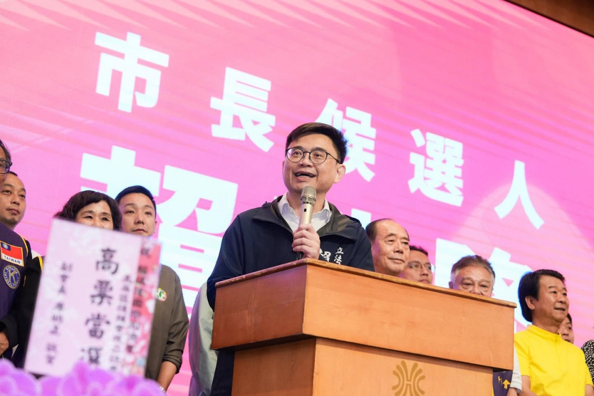 看《鐵拳教育》驚見自己？賴瑞隆遭網洗...