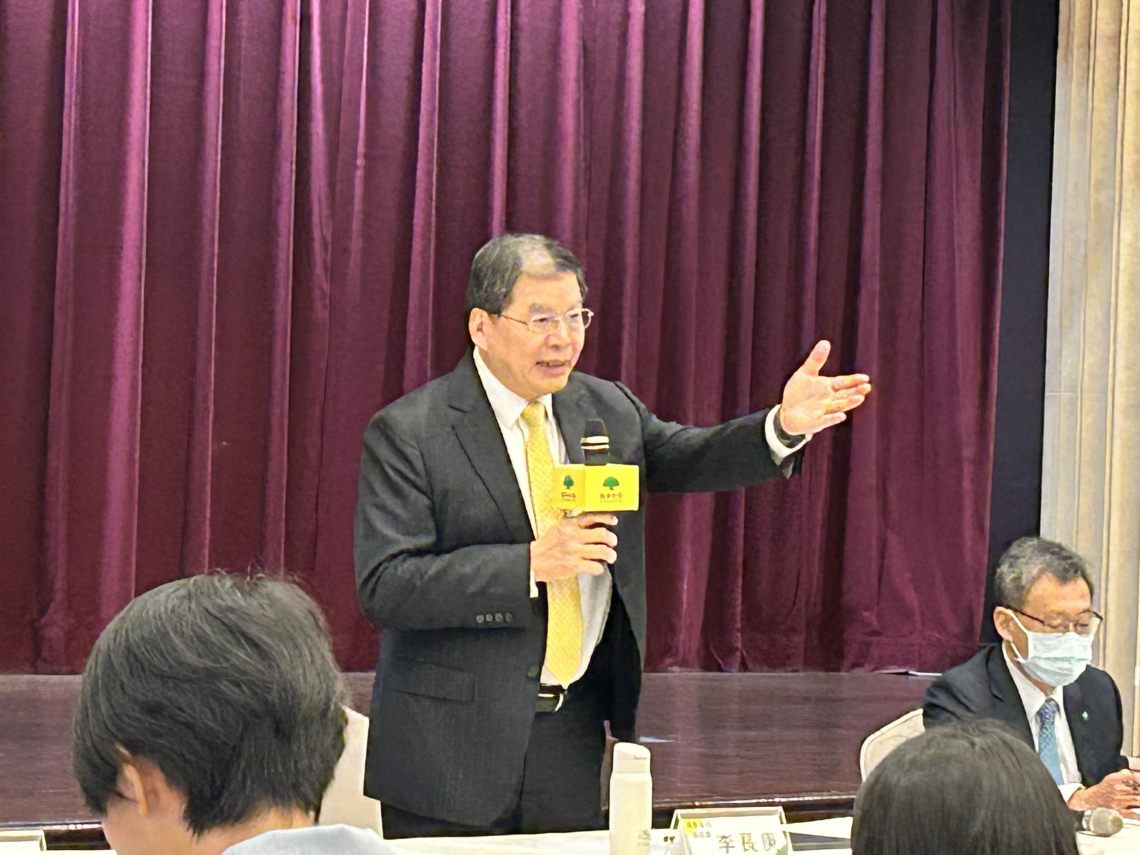 國泰金股價18年新高能續衝？國壽股票...