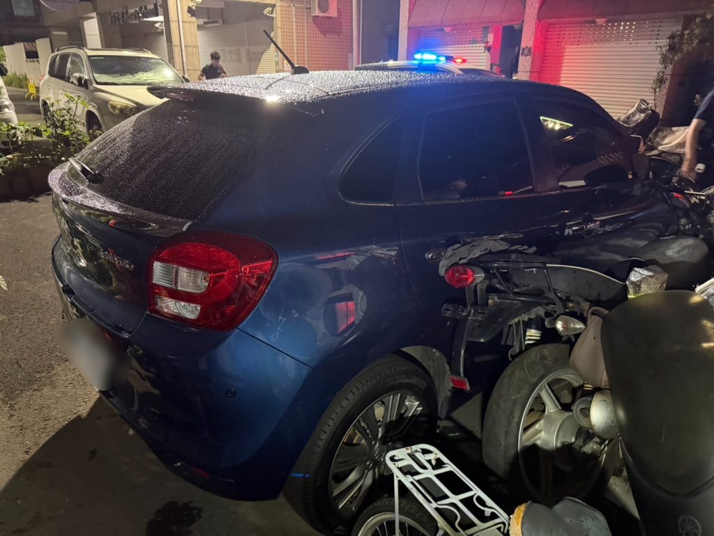 左營男毒駕衝撞拒檢 警破窗搜出大量毒...