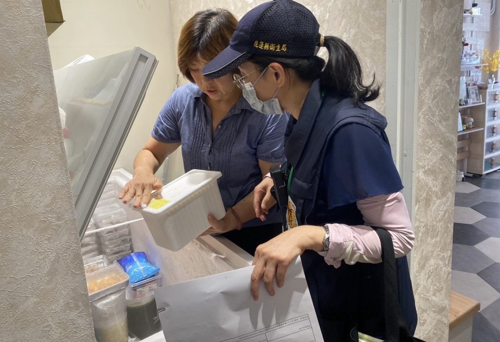 守護夏季飲食安全 花蓮縣衛生局加強飲...