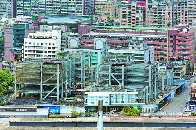 標售京華城地涉弊 沈慶京遭求刑26年