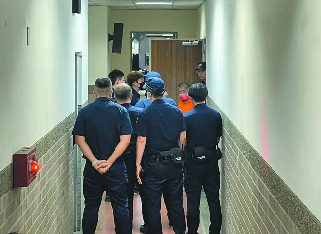張介宗遭判3死刑 受害家屬當庭怒毆