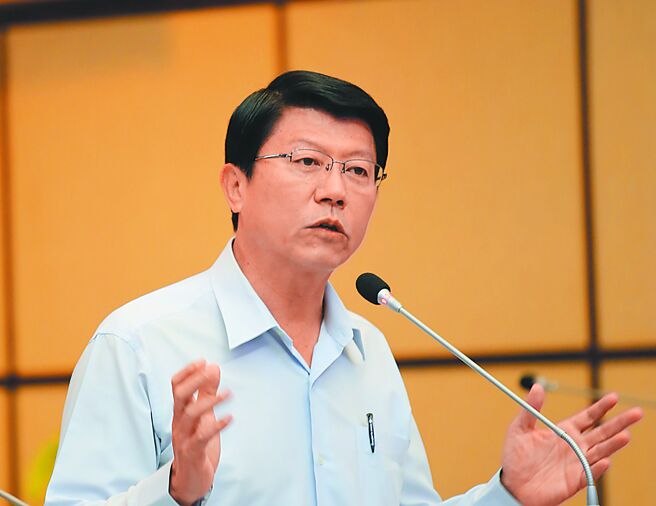 郭信良百萬交保 引換妃流言
