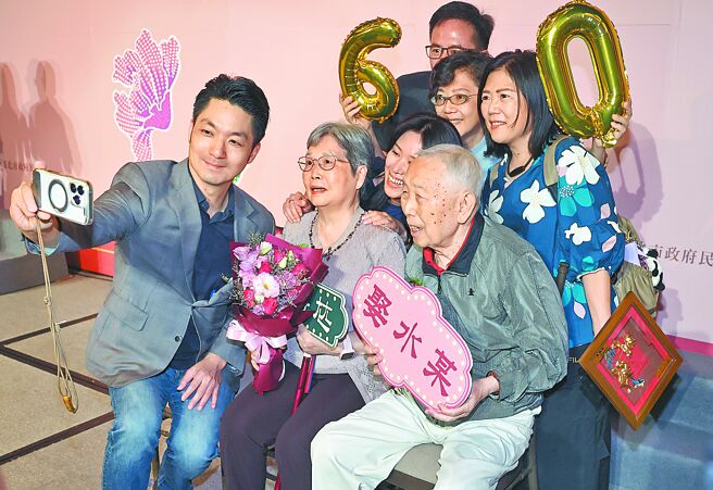 蔣萬安笑稱 結婚18年就很長