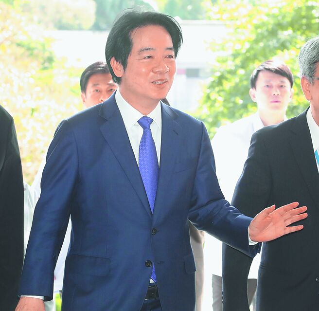賴總統喊究責 在野點名食藥署