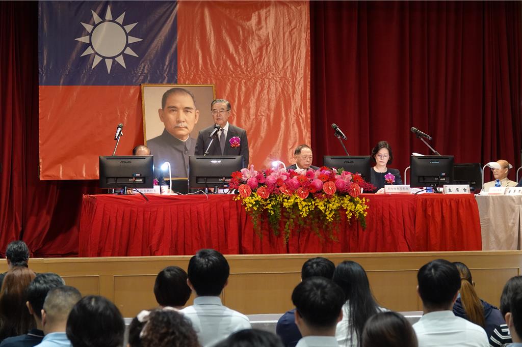 徐旭東連兩年缺席亞泥股東會 公司非水...