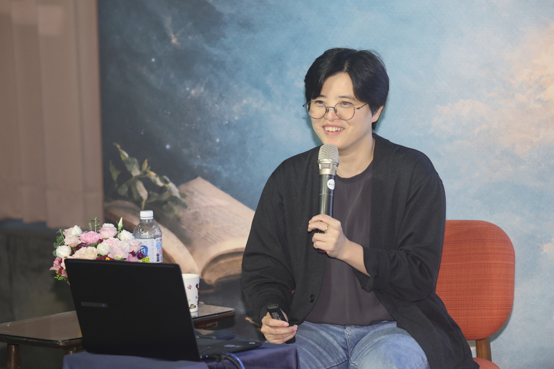 楊双子台北出席講座　分享創作經歷（1...