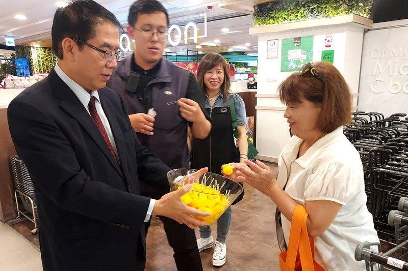 黃偉哲台北大葉高島屋行銷台南芒果 (...