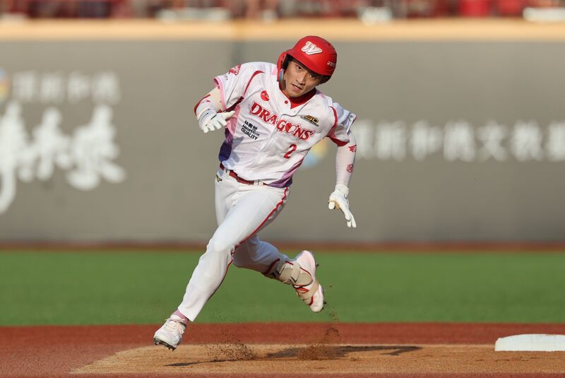 郭天信首局三壘打帶攻勢　助龍擊敗悍將...