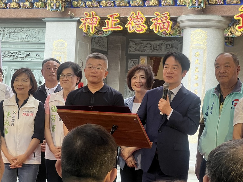 賴總統台中水安宮參香 (圖)
