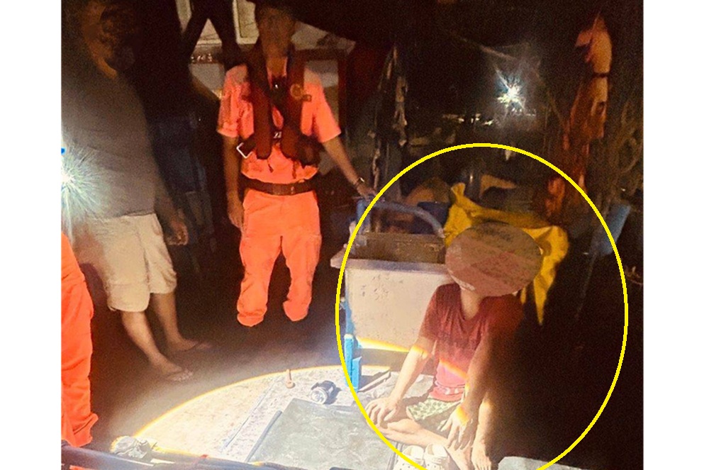港區漁船駕駛艙燈光閃爍　宜蘭海巡員查...