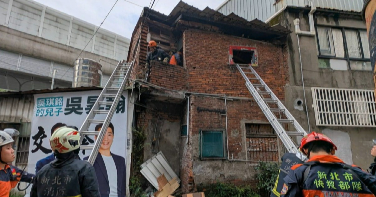 屋頂突垮！男遭磚瓦重擊受困 鄰聞「救命」報警