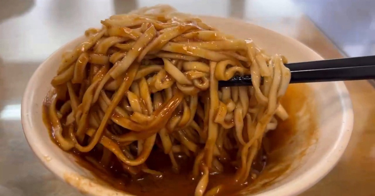 就要「醬」點！ 麻醬麵配蛤蠣湯 飄香...