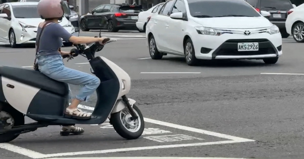 全面取消兩段式左轉？交通部：須因地制...