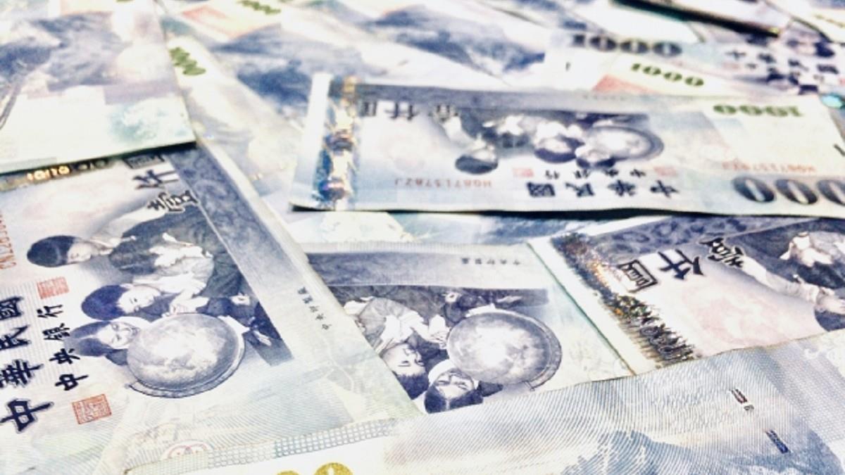 股市賺700萬不敢花！ 她一句「從小...