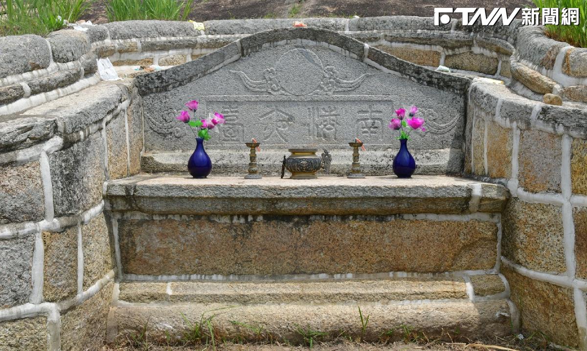 金門驚傳盜墓！623年古蹟「陳顯墓」墓龜見大洞疑遭破壞　文化局、警方急介入調查