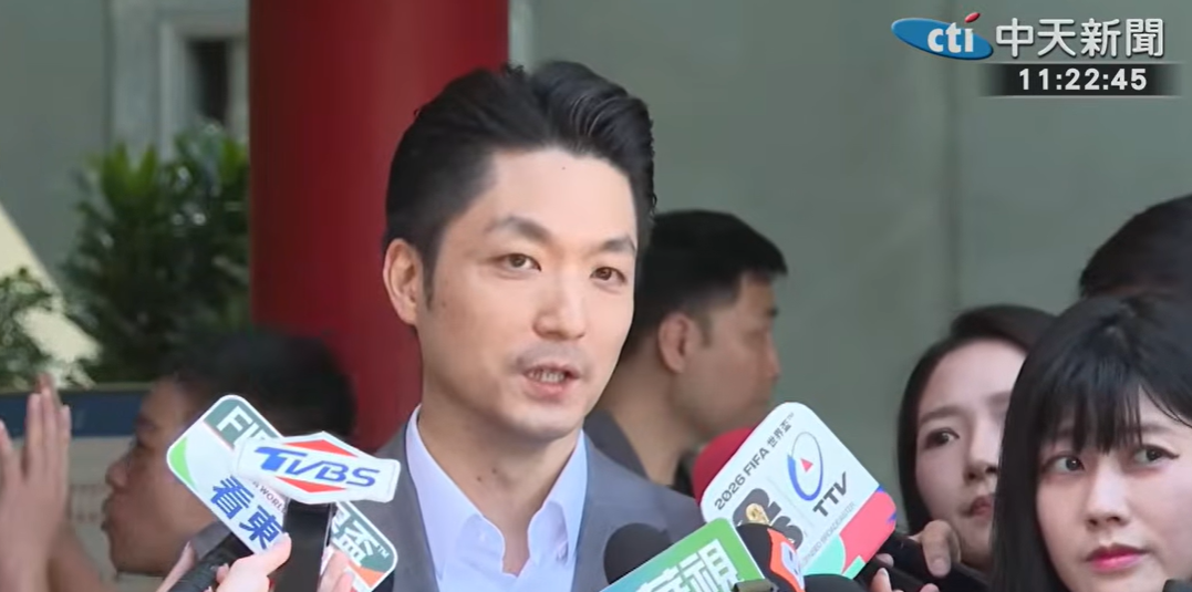 王世堅見他失神「有點竊喜」！蔣萬安笑...