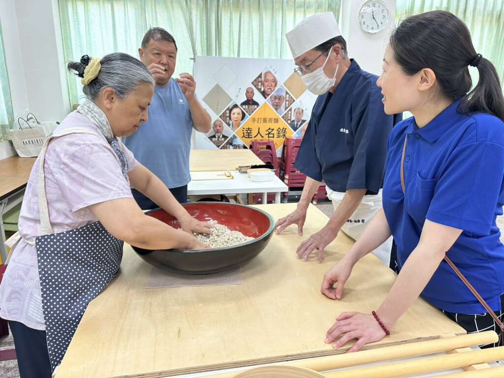 日本職人再訪二林授藝　蕎麥文化交流再升溫