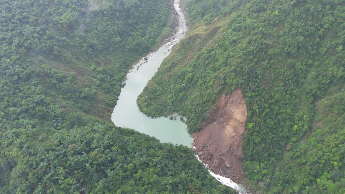 水保署完成竹山加走寮溪堰塞湖勘查