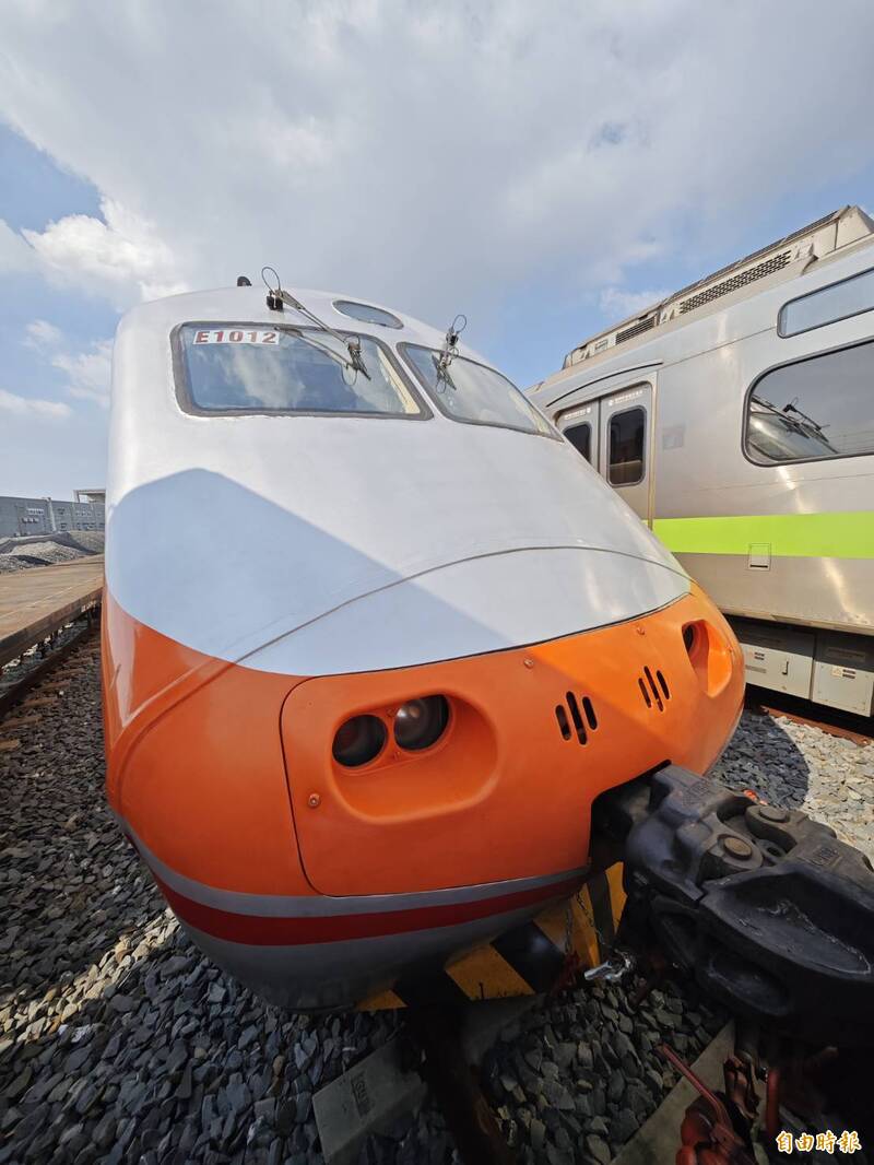 全台唯一推拉式自強號「豬豬車」啟動退...