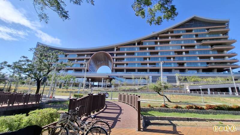 台鐵鳳山車站大樓完成招商 將引進休閒...