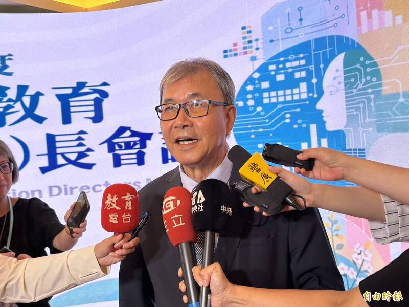 颱風亂分科測驗 鄭英耀：招聯會提前今...