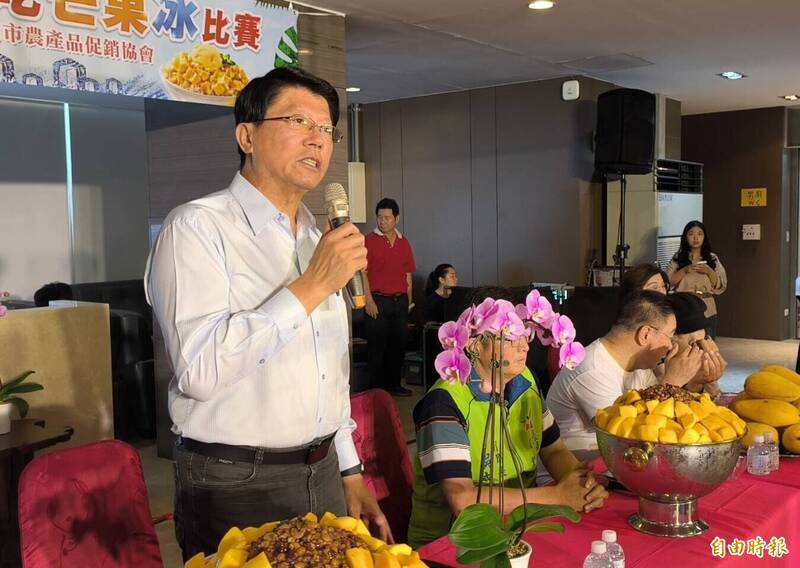 謝龍介質疑愛文芒果賣到法國1顆6、7...
