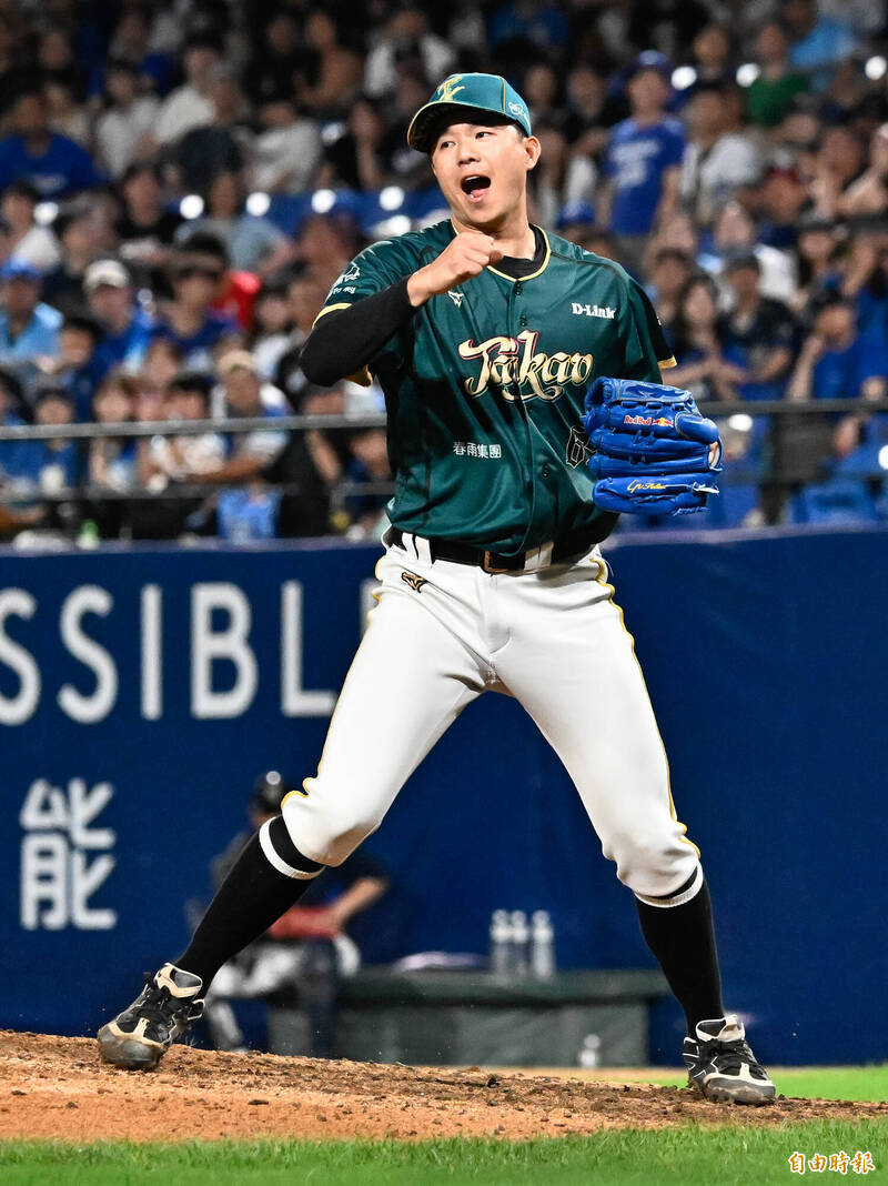 中職》台鋼長約簽下黃子鵬後 洪總最佩...