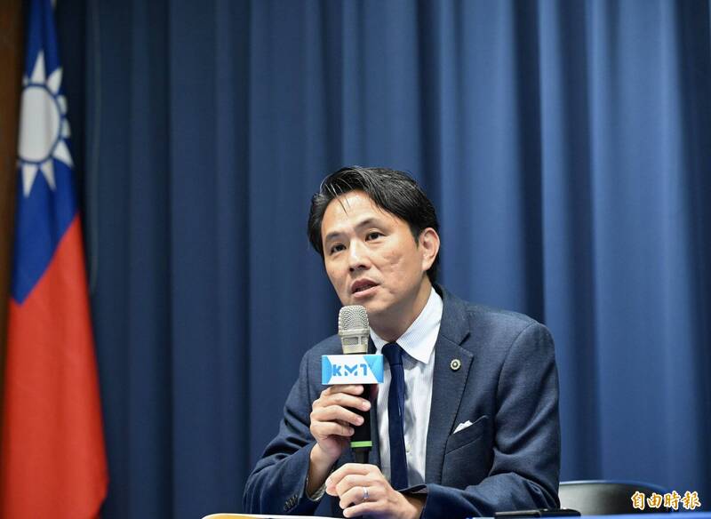顧立雄質疑每年400億無人機預算難到...
