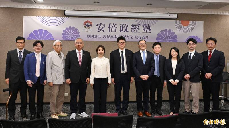 台灣首屆「安倍政經塾」開幕 明年赴日...
