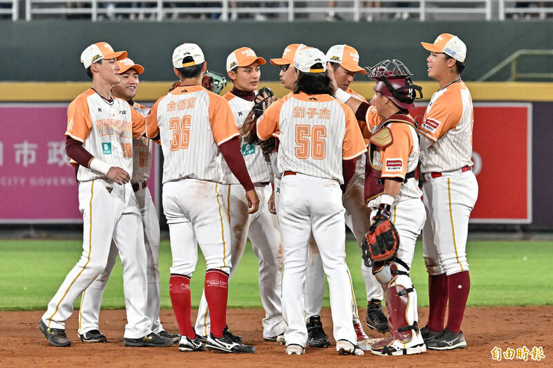 中職》罕見安排年輕打線出擊 曾總希望「不只是限定」