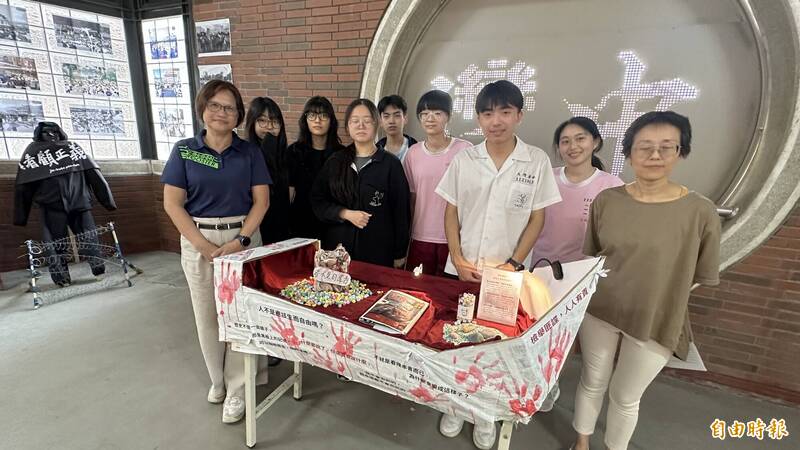 躍出課本的歷史 大灣高中白恐特展說真實人生故事