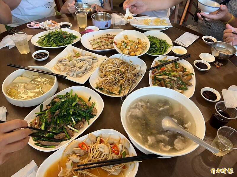 75歲嬤超狂徵婚點名「可供吃喝玩樂」...