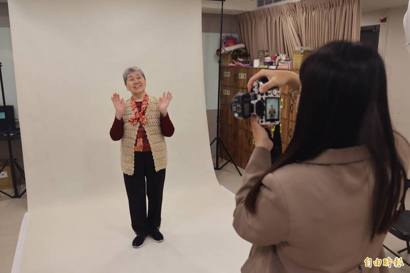 為失智長輩和家屬留下美好回憶 攝影師...