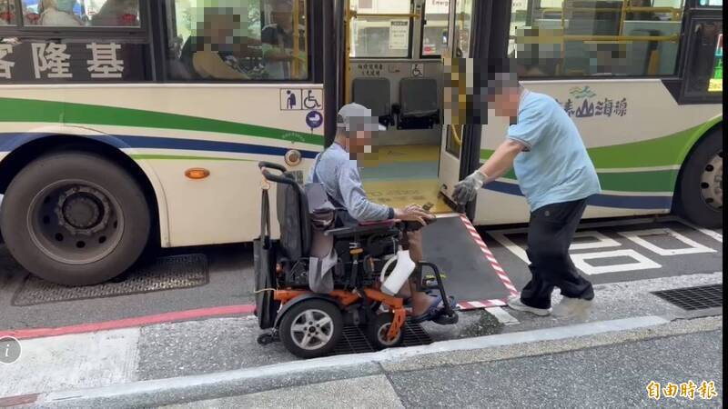 電動輪椅乘客上公車摔傷 基市公車處長被口頭告誡、駕駛申誡調職