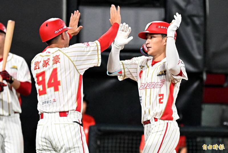 中職》郭天信重要一轟、張政禹盜壘挨球...