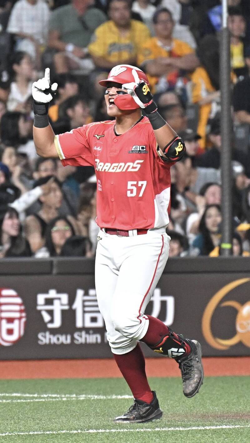 中職》拿莫．伊漾代打逆轉轟震撼大巨蛋 味全龍豪取6連勝