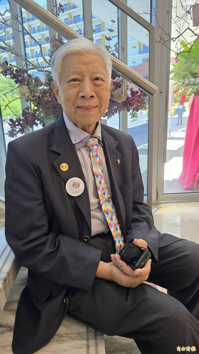 陳政雄寫下台灣400年印刷史 見證《...