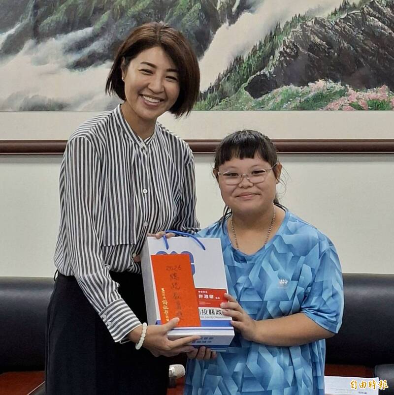 南投總統教育獎學生不畏罕病 許淑華助...