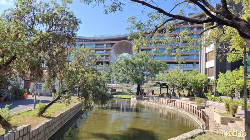 曹公圳水岸活化 鳳山火車站串聯捷運橘線中華街夜市