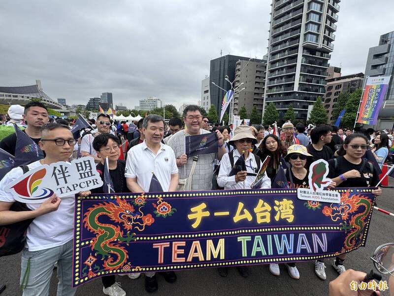 台灣隊再登東京彩虹遊行 客家花布、夜...