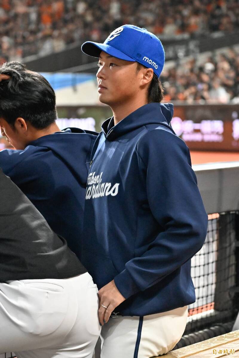 中職》鈴木駿輔賽前出狀況！富邦被迫陣前換將、江國豪登板