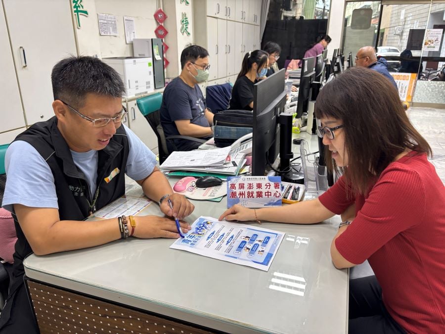 從零工到專業居服員　潮州就業中心雙計...