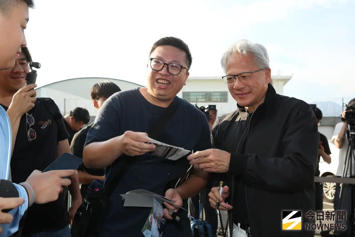 被問「台積電分紅爭議」　黃仁勳這樣回應