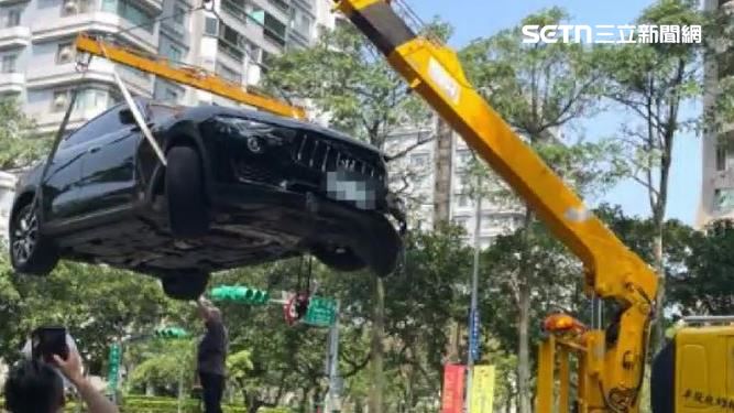 獨家／好貴！海神詭切擦撞小貨車　恐吞近百萬維修費