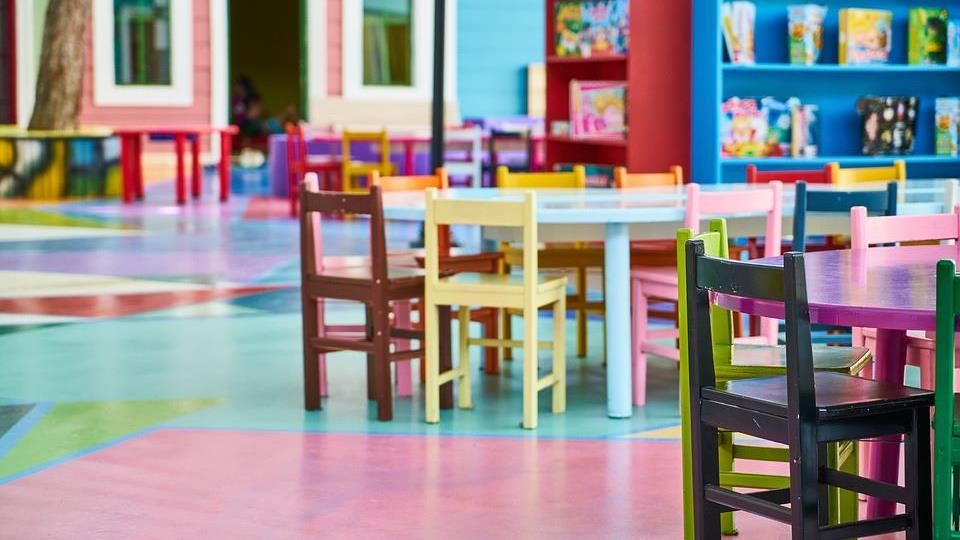 基隆爆幼兒園虐童！2教保員全名曝、最...